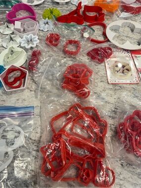 Huge Cookie Decorating & Fondant Cutter Lot – 3D Printed, Wilton & More baking